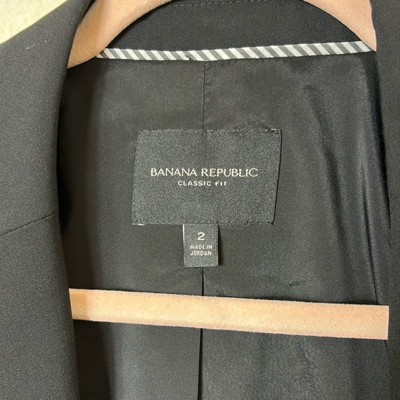 Banana Republic Classic Fit Size 2 Blazer Jacket Black Wool Blend One-Button - Picture 3 of 10